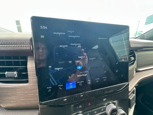 Used 2024 Ford Expedition Max Limited RWD image 24