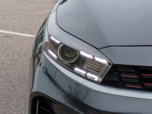 Used 2022 Kia Forte GT-Line w/ GT-Line Premium Package image 9