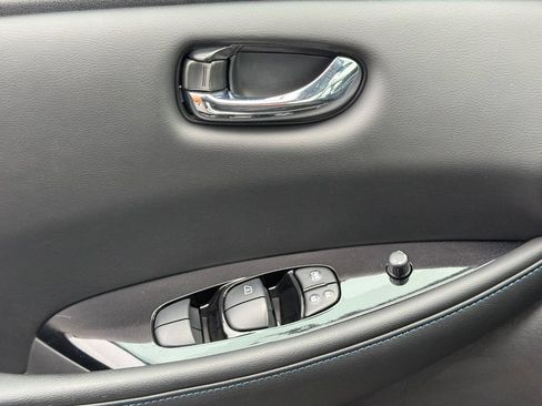 Used 2022 Nissan Leaf SL Plus FWD image 22