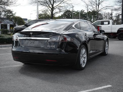 Used 2021 Tesla Model S Performance image 11