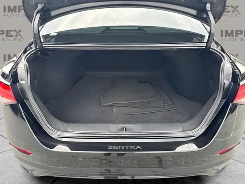 Used 2025 Nissan Sentra SR FWD image 16