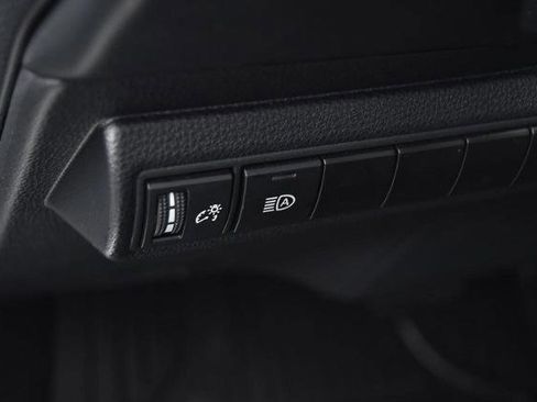 Used 2025 Toyota Corolla LE image 10