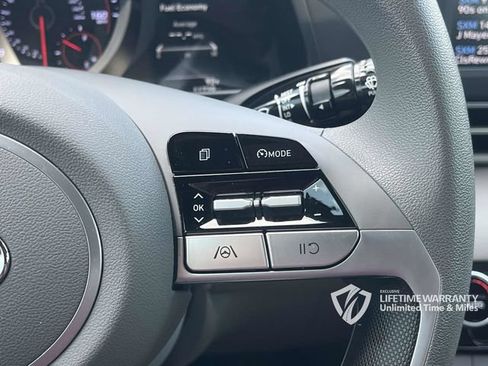 Certified 2023 Hyundai Elantra SEL FWD image 31
