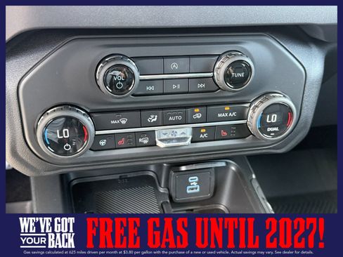 New 2025 Ford Bronco Outer Banks w/ Black Appearance Package AWD/4WD image 23