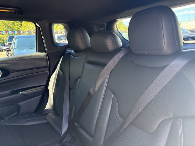 Used 2025 Jeep Compass Trailhawk AWD/4WD image 20