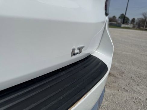 Used 2025 Chevrolet Tahoe LT image 12