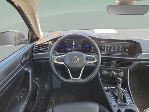 Used 2022 Volkswagen Jetta SE FWD image 22