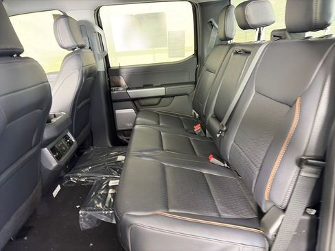 New 2026 Ford F250 Lariat w/ FX4 Off-Road Package image 13