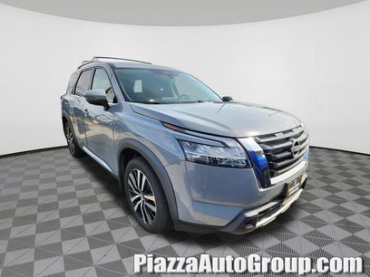Used 2023 Nissan Pathfinder Platinum