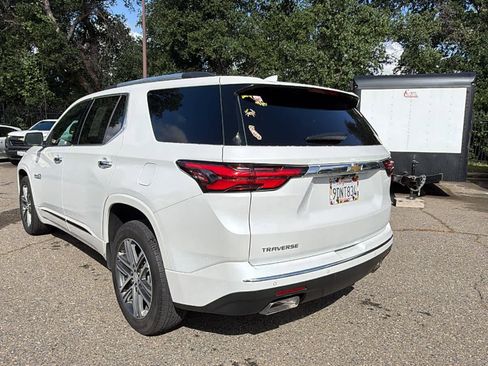 Used 2023 Chevrolet Traverse High Country FWD image 7