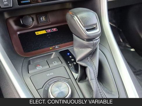 Used 2024 Toyota RAV4 Limited w/ Advanced Technology Package AWD/4WD image 21