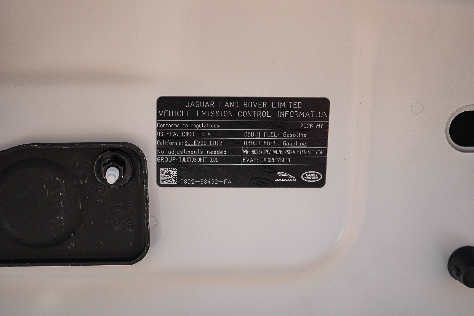 New 2026 Land Rover Defender 110 X-Dynamic SE AWD/4WD image 27