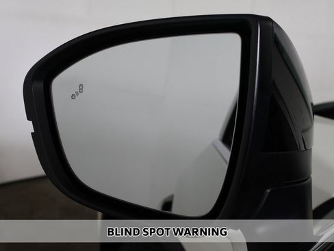 Used 2023 INFINITI QX60 Pure image 4