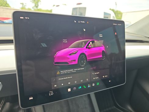 Used 2024 Tesla Model Y Long Range RWD image 20