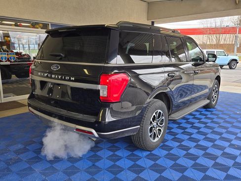 Used 2024 Ford Expedition XLT image 6