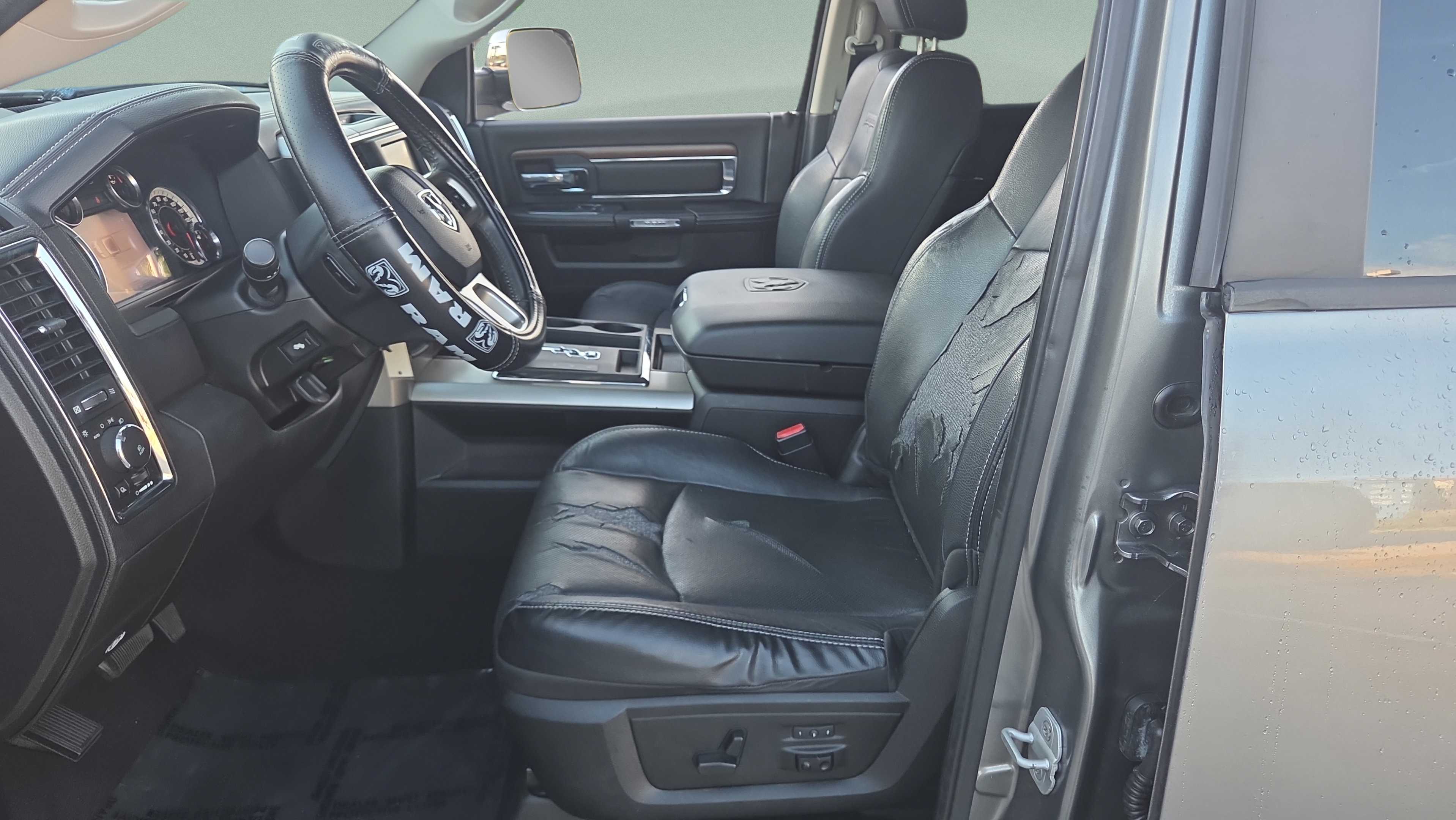 Used 2013 RAM 1500 Laramie w/ Protection Group AWD/4WD image 9