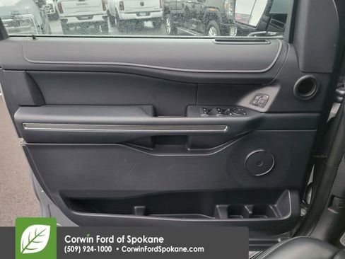 Used 2024 Ford Expedition XLT image 25