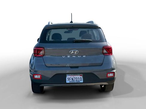Certified 2023 Hyundai Venue SEL image 4