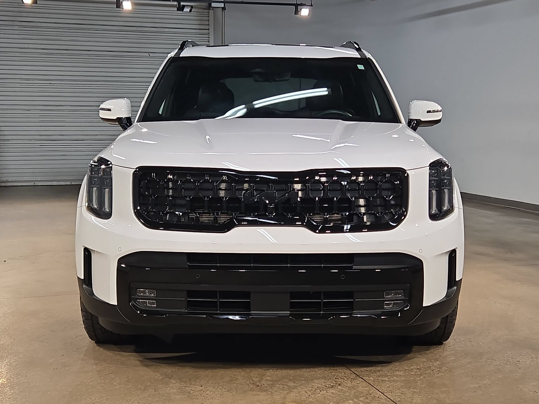 Used 2025 Kia Telluride SX Prestige X-Pro AWD/4WD image 2