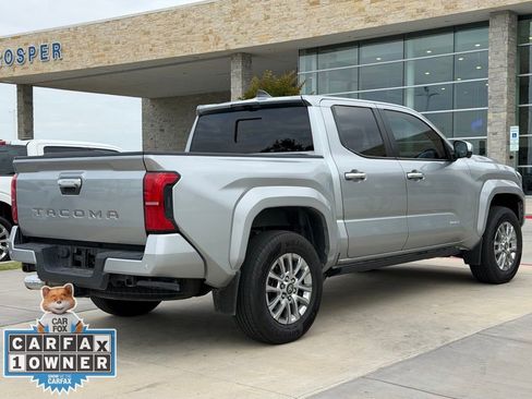 Used 2025 Toyota Tacoma Limited image 22