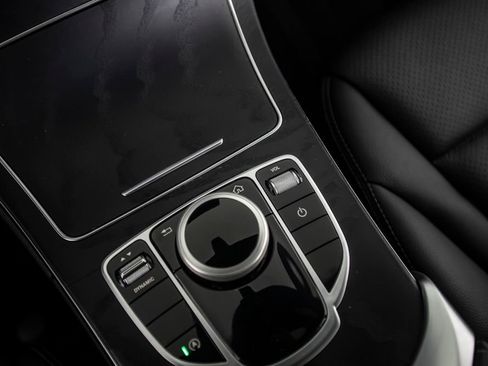 Used 2021 Mercedes-Benz C 300 Sedan image 31