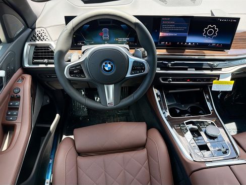 New 2026 BMW X5 xDrive50e w/ M Sport Package AWD/4WD image 17