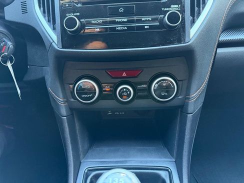 Used 2021 Subaru Crosstrek 2.0i Premium AWD/4WD image 32