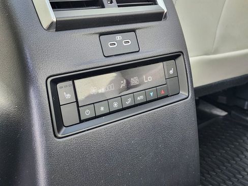 Used 2024 MAZDA CX-90 Plug-In Hybrid w/ Premium Plus AWD/4WD image 15
