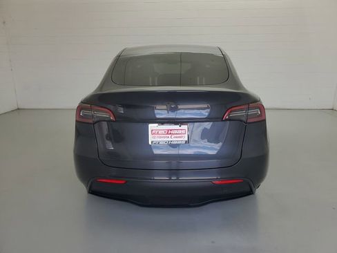 Used 2024 Tesla Model Y 2WD image 6