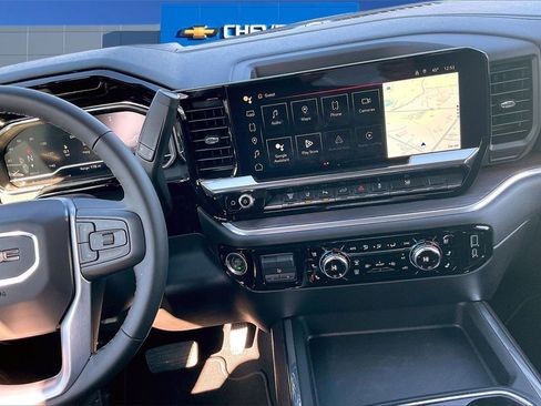 New 2025 GMC Sierra 2500 SLT w/ SLT Convenience Package image 6