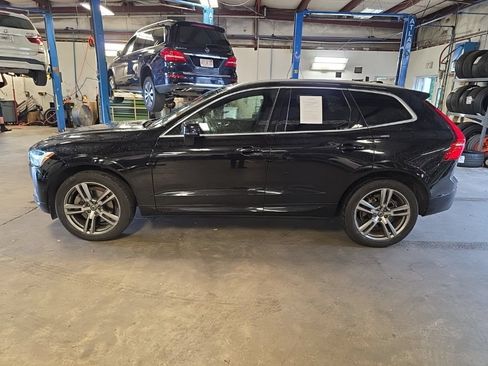 Used 2020 Volvo XC60 T6 Momentum AWD/4WD image 2