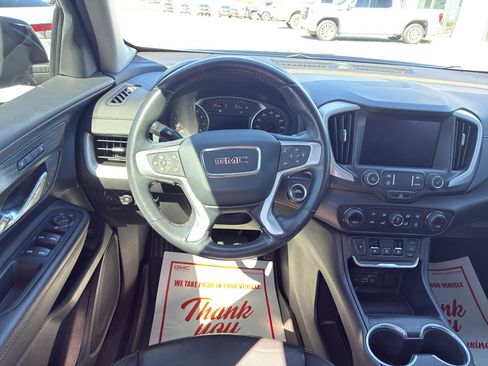 Used 2020 GMC Terrain SLT w/ Preferred Package image 10