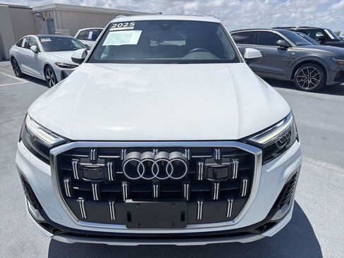 Certified 2025 Audi Q7 3.0T Premium Plus w/ Premium Plus Package AWD/4WD image 9