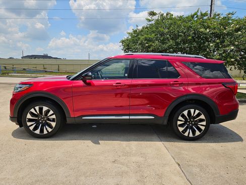 Used 2026 Ford Explorer Platinum w/ LUX Leather Package AWD/4WD image 9