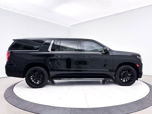 Used 2021 Chevrolet Suburban LS image 37