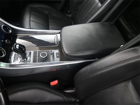 Used 2019 Land Rover Range Rover Sport HSE image 20