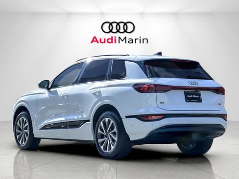 New 2025 Audi Q6 e-tron Premium Plus image 3