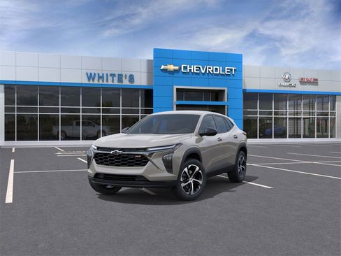 New 2026 Chevrolet Trax RS w/ Driver Confidence Package image 8