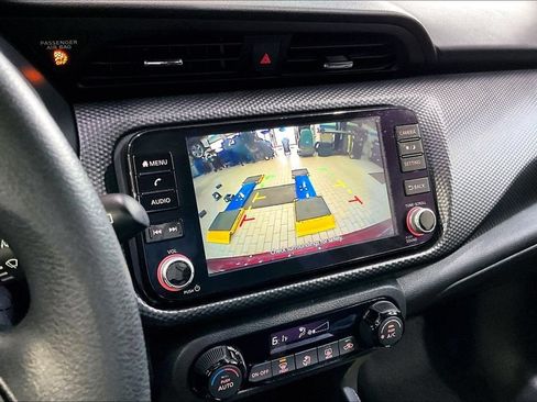 Used 2022 Nissan Kicks SV FWD image 13