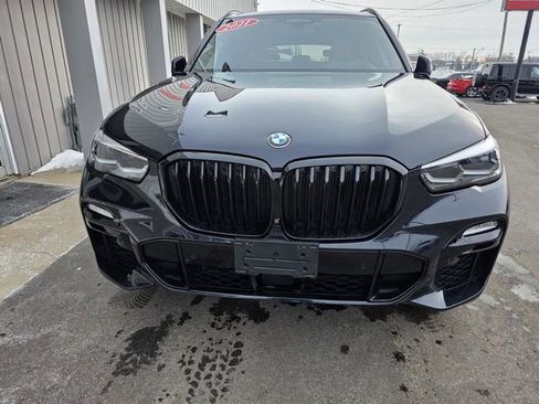 Used 2021 BMW X5 xDrive40i w/ M Sport Package image 3
