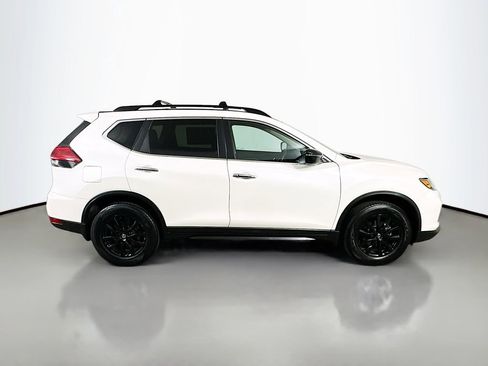 Used 2017 Nissan Rogue SV w/ Midnight Edition Package image 7