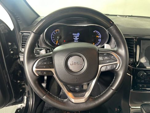 Used 2020 Jeep Grand Cherokee Overland image 32