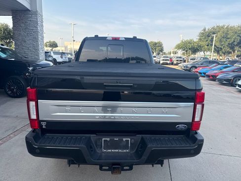 Used 2022 Ford F250 Platinum AWD/4WD image 5