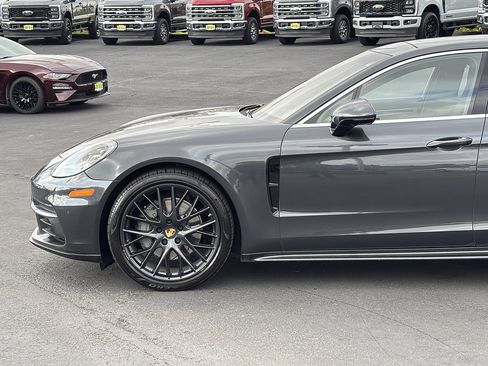 Used 2017 Porsche Panamera 4S AWD/4WD image 10