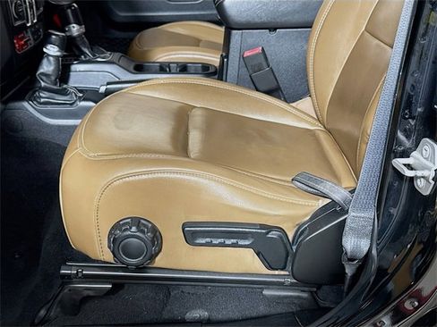 Used 2021 Jeep Wrangler Unlimited Rubicon image 17
