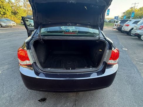 Used 2015 Chevrolet Cruze LS image 11