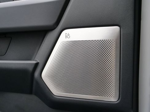 Used 2021 Ford F150 Lariat w/ Equipment Group 502A High image 31