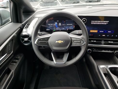 New 2026 Chevrolet Equinox EV LT image 13