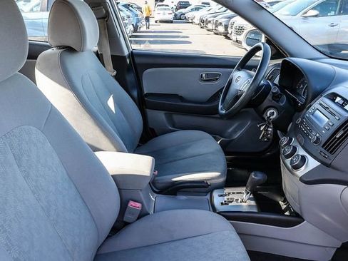 Used 2010 Hyundai Elantra GLS FWD image 19
