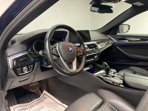 Used 2018 BMW 540i xDrive w/ Premium Package image 13